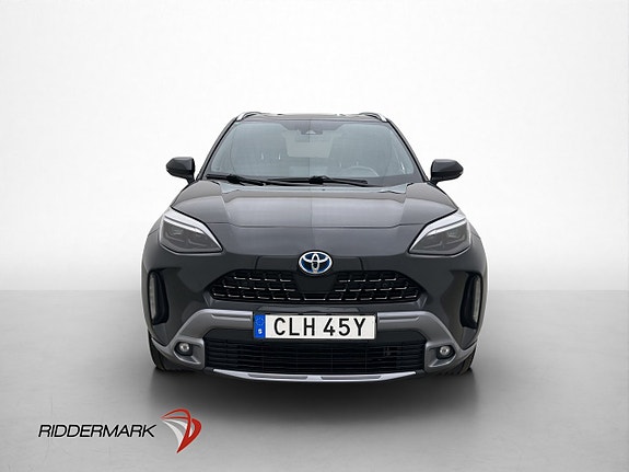 Toyota Yaris Cross 2 of 5