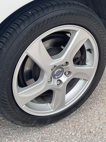 Volvo V60 3 of 5