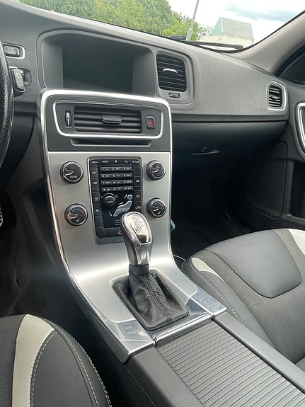 Volvo V60 5 of 5