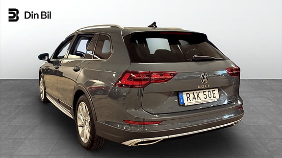 Volkswagen Golf Alltrack 3 of 14