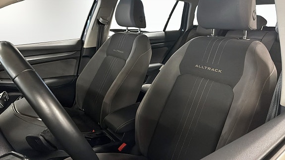 Volkswagen Golf Alltrack 8 of 14