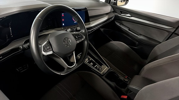 Volkswagen Golf Alltrack 7 of 14