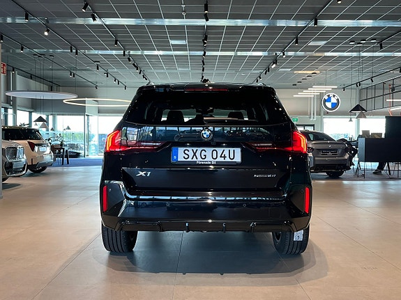 BMW X1 5 of 17