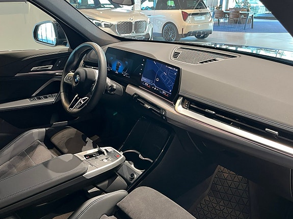 BMW X1 14 of 17