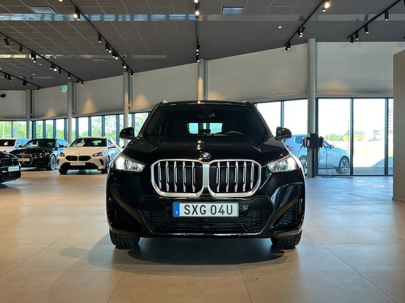 BMW X1 2 of 17