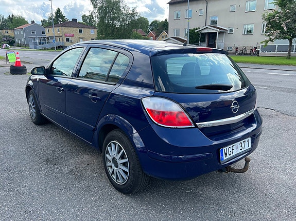 Opel Astra 5 of 5