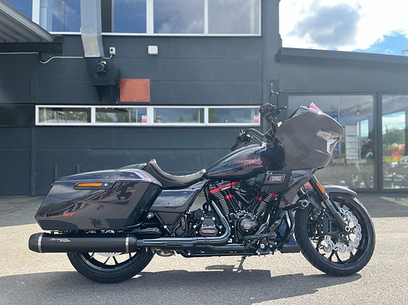 Harley-Davidson CVO Road Glide ST "Inferno Gray"