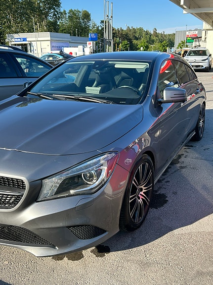 Mercedes-Benz CLA200 7 of 11