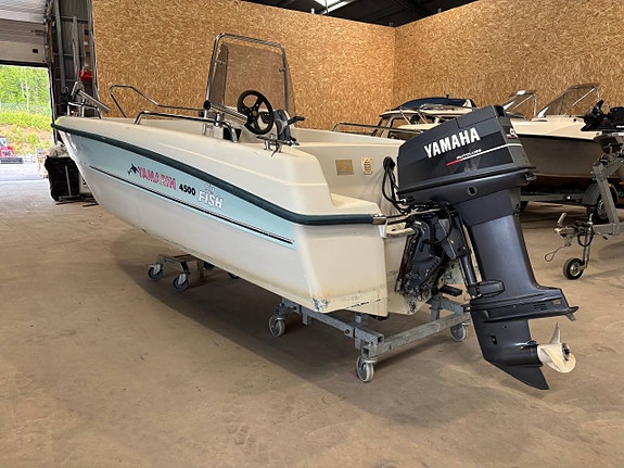YAMARINE 4500 BIG FISH / YAMAHA 40HP AUTOLUBE