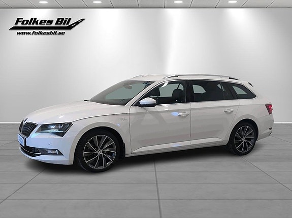 Skoda Superb 3 of 5