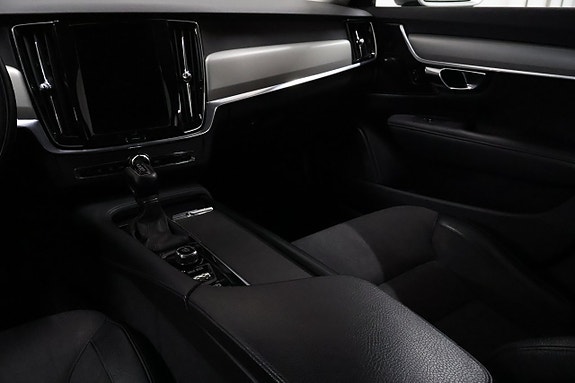 Volvo V90 18 of 26