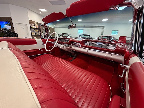 Oldsmobile Dynamic 88 11 of 21