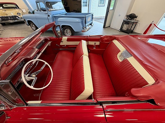 Oldsmobile Dynamic 88 15 of 21