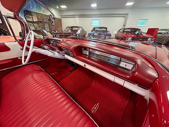 Oldsmobile Dynamic 88 13 of 21