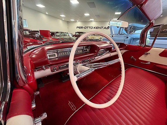 Oldsmobile Dynamic 88 14 of 21