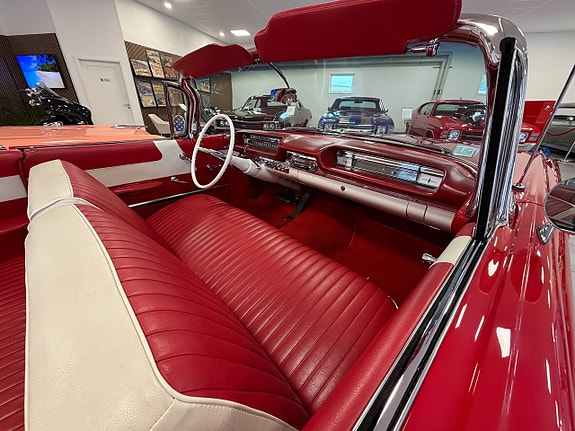 Oldsmobile Dynamic 88 12 of 21
