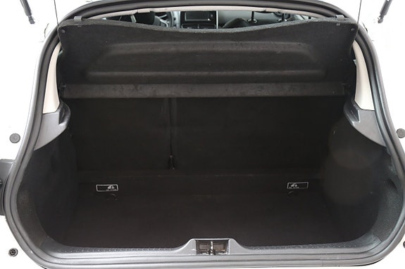Renault Clio 23 of 24