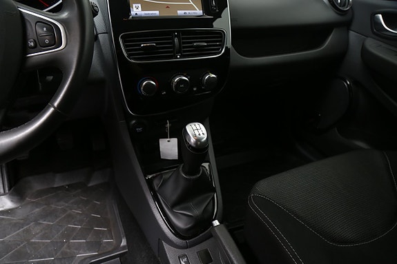 Renault Clio 14 of 24