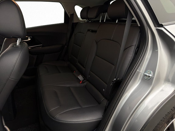 Kia Niro 14 of 28