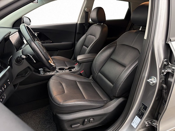 Kia Niro 11 of 28