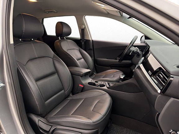 Kia Niro 9 of 28