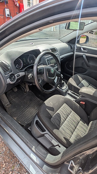 Skoda Octavia 3 of 5