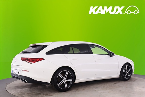 Mercedes-Benz CLA180 2 of 5