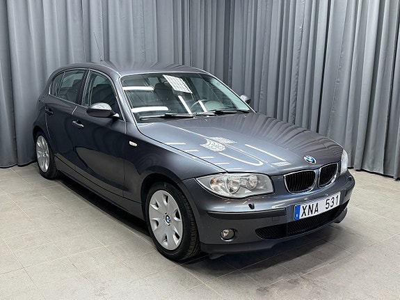 BMW 116i 4 of 5