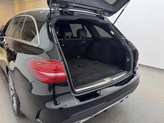 Mercedes-Benz C200 7 of 21
