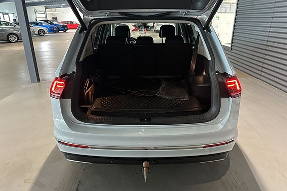 Volkswagen Tiguan Allspace 23 of 25