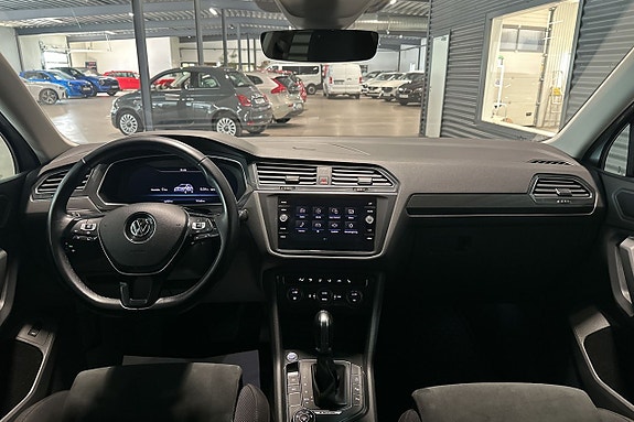 Volkswagen Tiguan Allspace 8 of 25