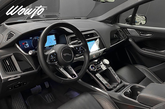 Jaguar I-PACE 8 of 24
