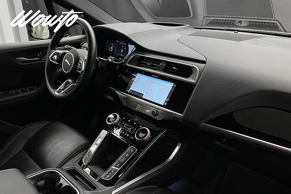 Jaguar I-PACE 15 of 24