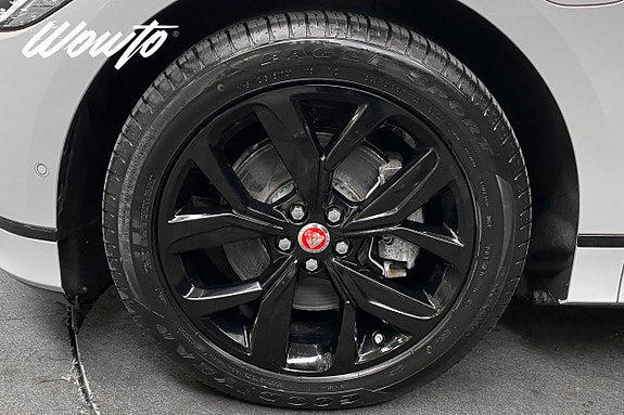Jaguar I-PACE 24 of 24