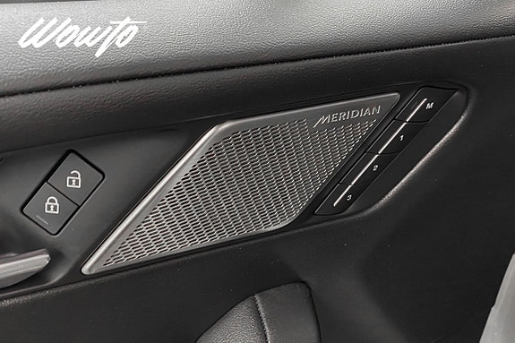 Jaguar I-PACE 10 of 24