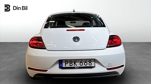 Volkswagen Beetle 5 of 5