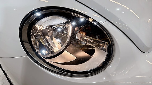 Volkswagen Beetle 14 of 17