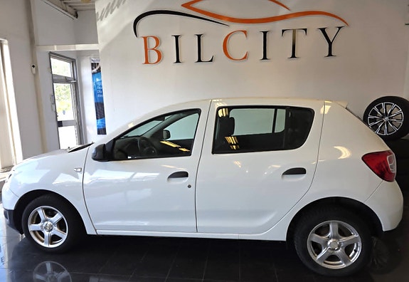 Dacia Sandero 6 of 20