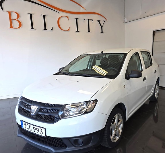 Dacia Sandero 2 of 5