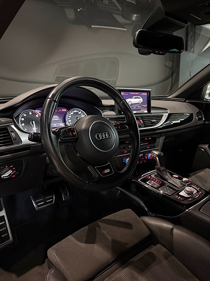 Audi S6 14 of 19