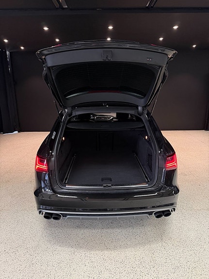 Audi S6 9 of 19