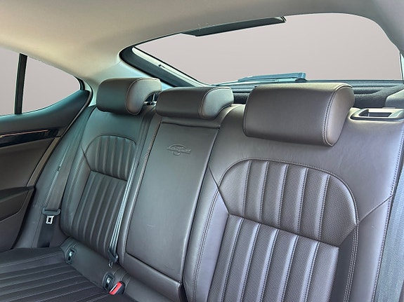 Skoda Superb 14 of 30