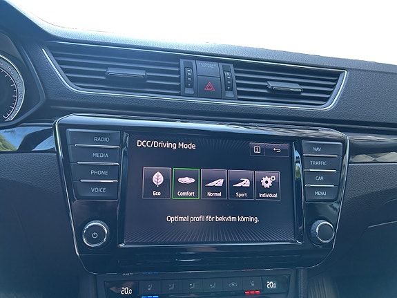 Skoda Superb 21 of 30