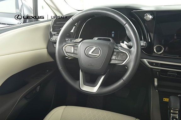 Lexus RX450h+ 9 of 30