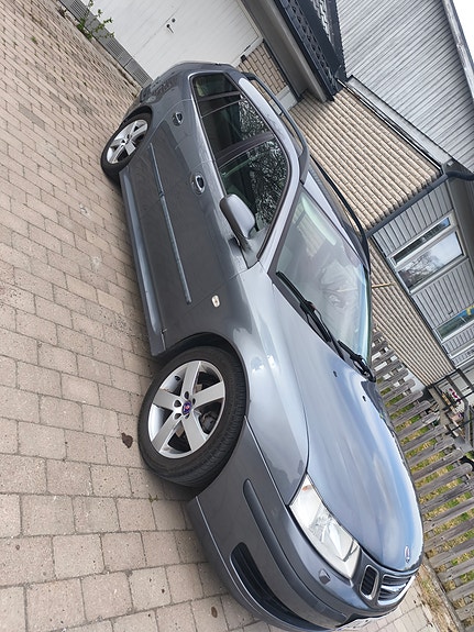 Saab 9-3 4 of 5