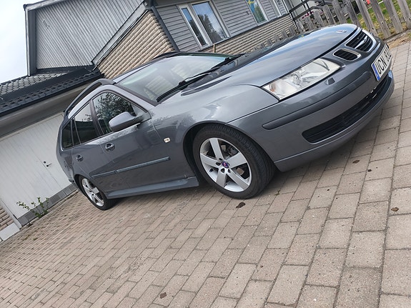 Saab 9-3 2 of 5