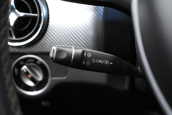 Mercedes-Benz GLK220 20 of 26