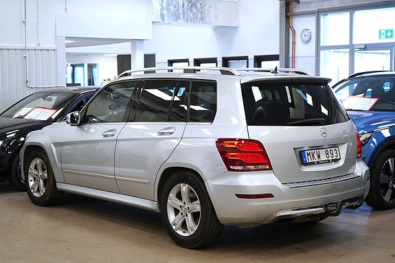 Mercedes-Benz GLK220 3 of 26