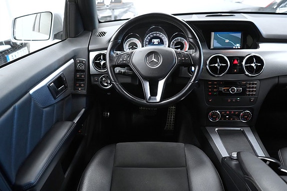 Mercedes-Benz GLK220 19 of 26