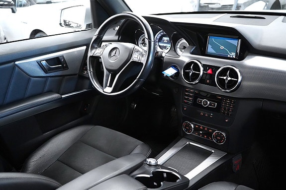 Mercedes-Benz GLK220 17 of 26